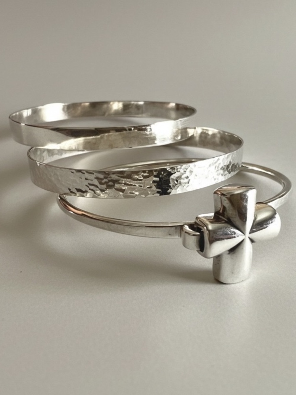 3 retired NEW James Avery bangle bracelets smooth high shine hammered hook on